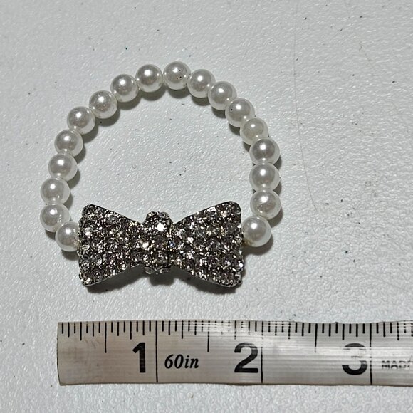 Elegant Faux Pearl Rhinestone Bow Bracelet Holiday Party Fashion Jewelry Women - Picture 4 of 4